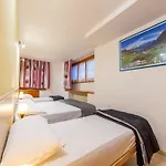 Ski, Stay, And Savour Aosta Valley 公寓 布勒伊-切尔维尼亚