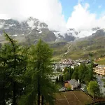 Ski, Stay, And Savour Aosta Valley * 布勒伊-切尔维尼亚