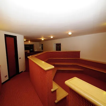 Ski, Stay, And Savour Aosta Valley Брей-Червиния