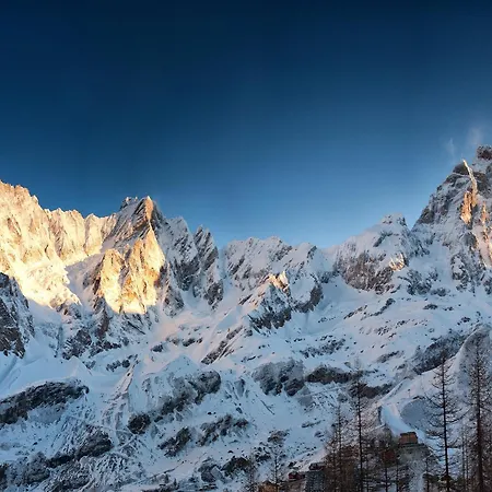 Apartment Ski, Stay, And Savour Aosta Valley Breuil-Cervinia