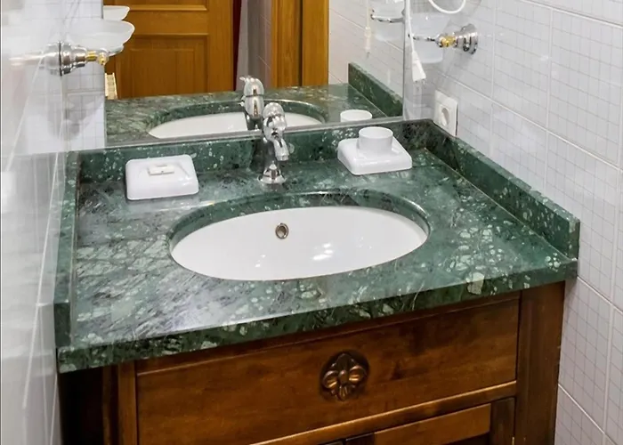 Ski, Stay, And Savour Aosta Valley *